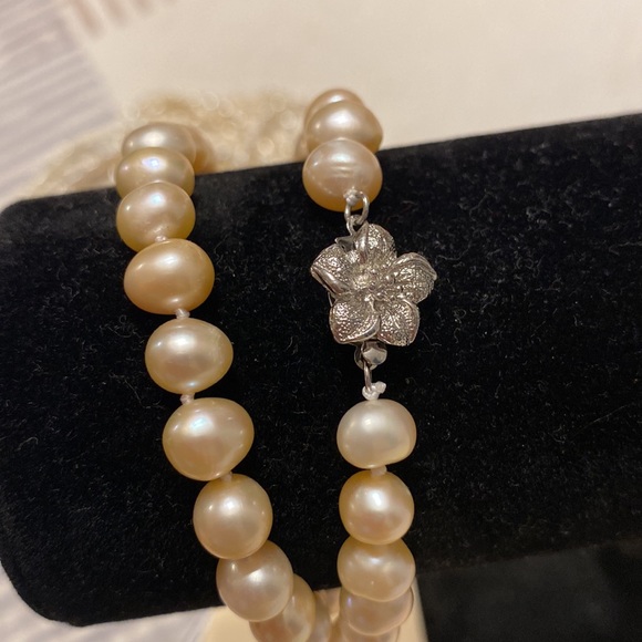 Genuine pearl ivory necklace - Picture 3 of 8